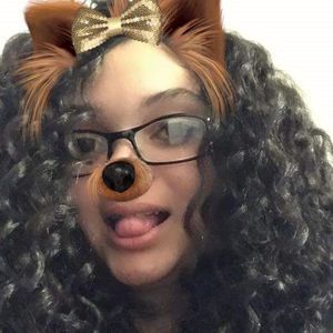 Meet your Posher, Chelly